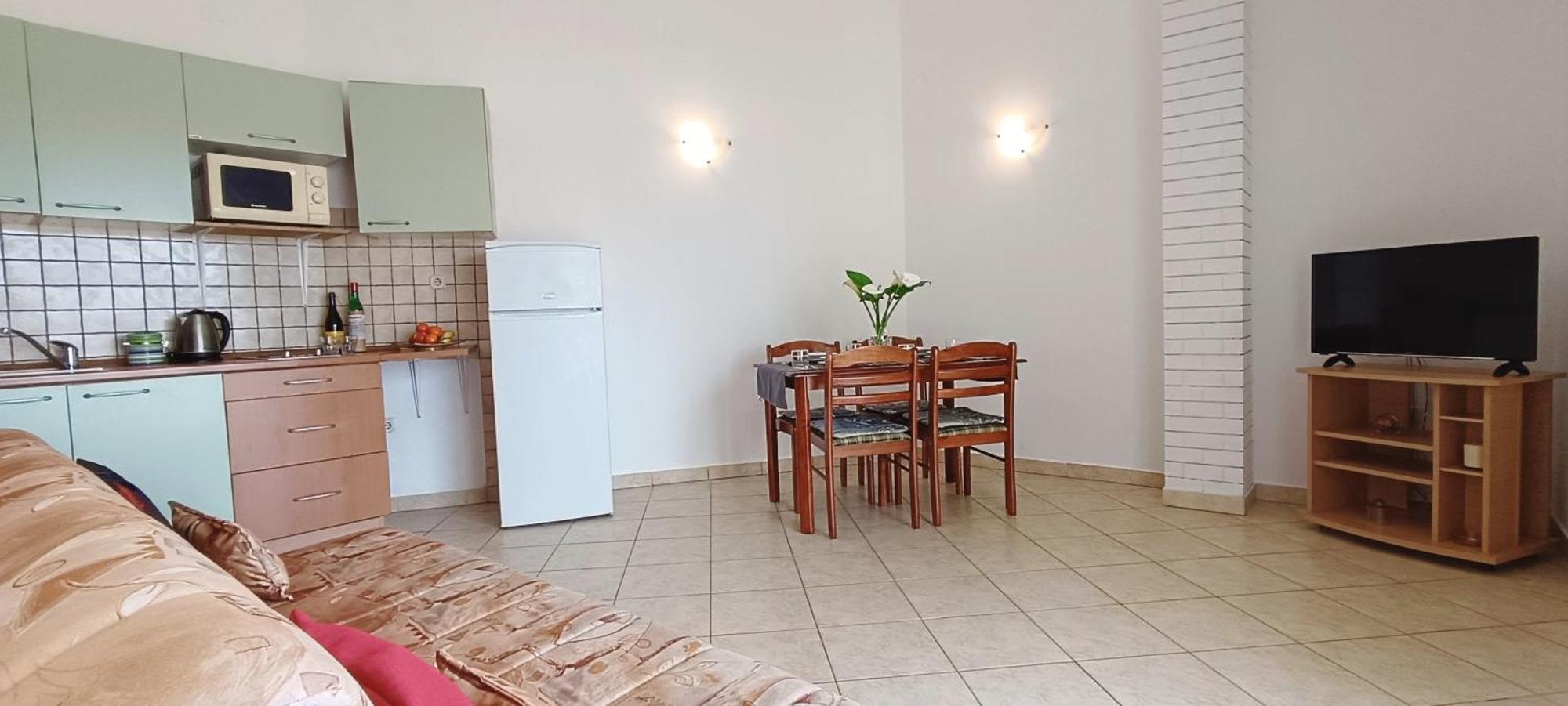 Apartments Roko Lalin Pakostane Exterior photo
